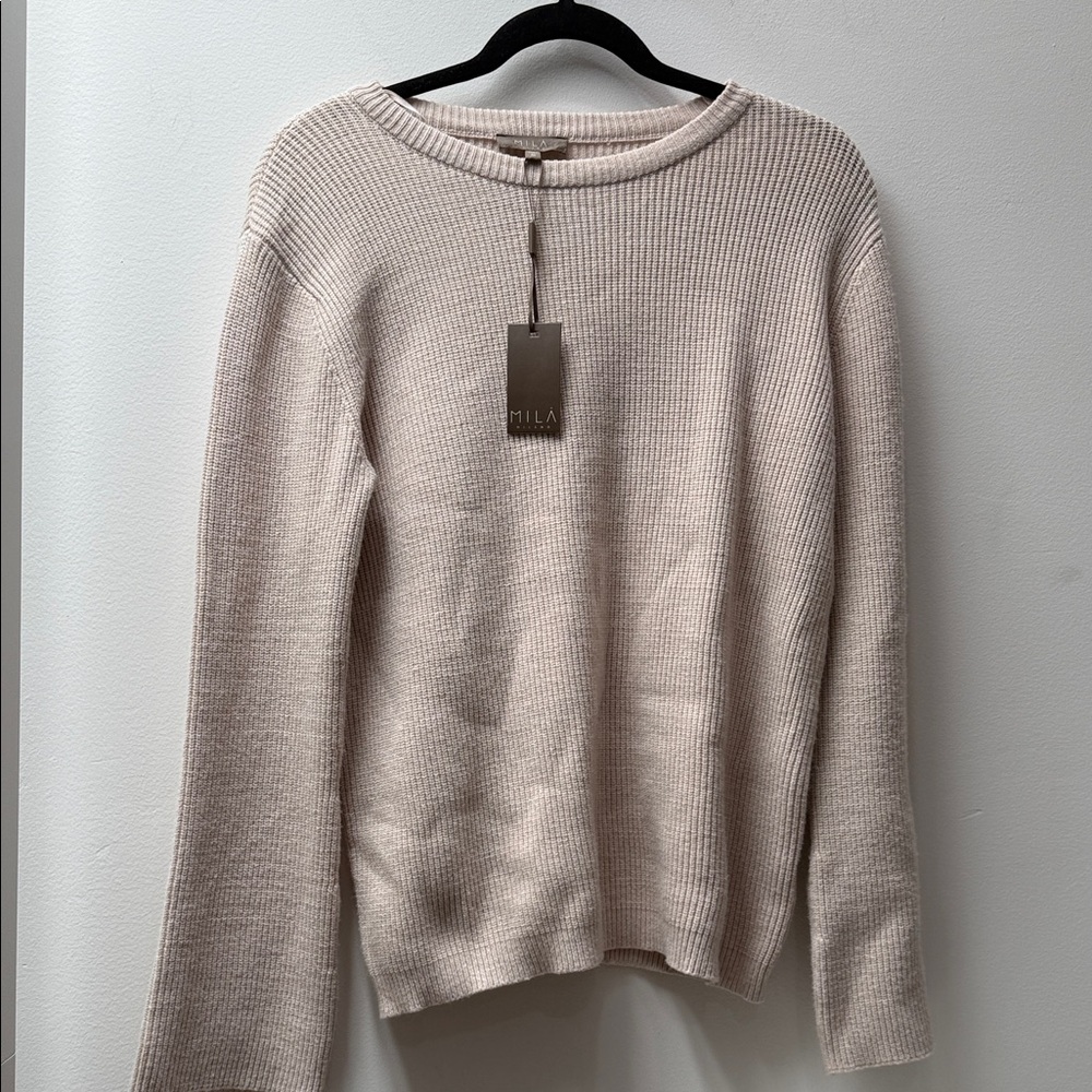 MILA Milano Oatmeal Ribbed Knit Sweater NWT Size M Soft Neutral Crewneck